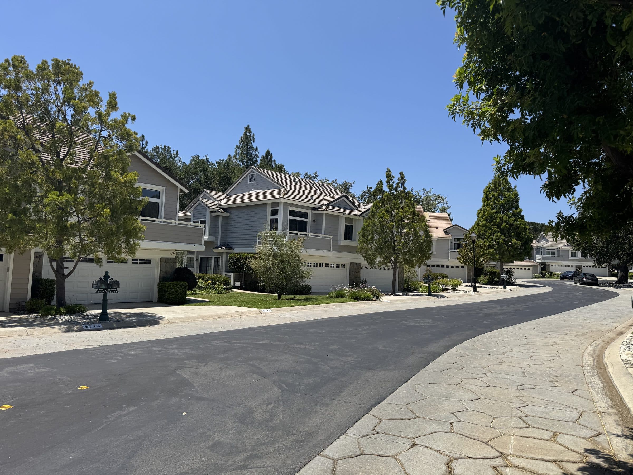 Looking down the private drive at Meadow Oaks